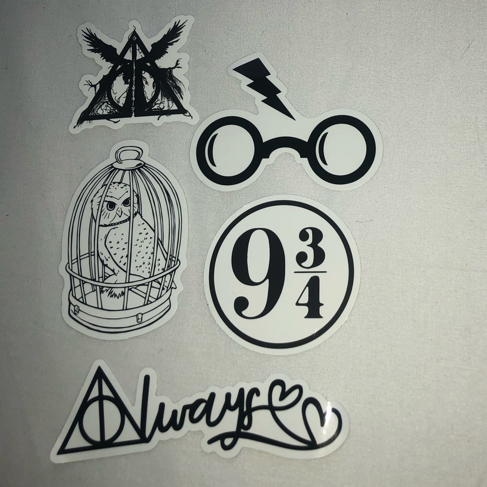 5 pc miscellaneous Harry Potter stickers B&W